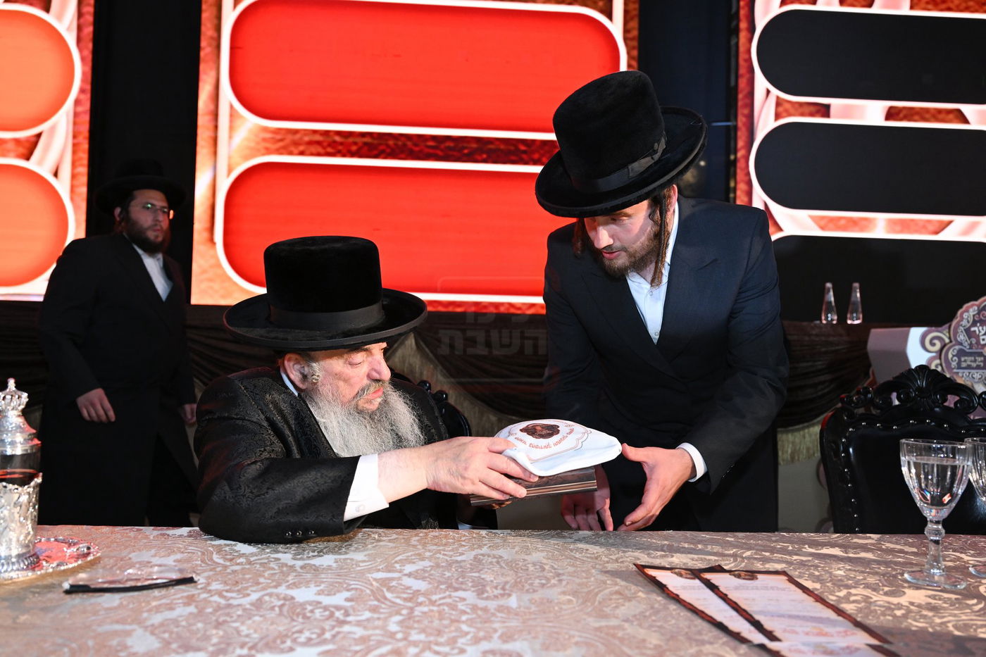 הדינר היוקרתי בלעלוב