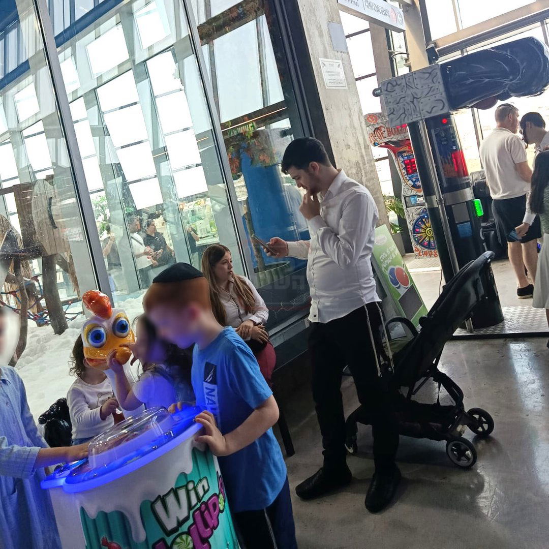 זופניק בכיכר | כל התמונות, הנייעס והחשיפות של בין הזמנים