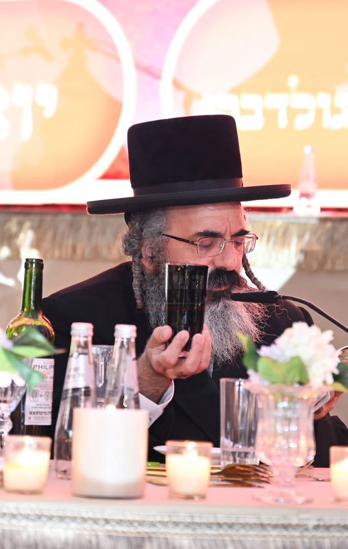 הדינר היוקרתי בלעלוב