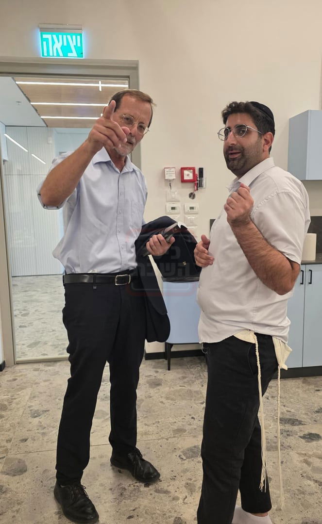 זופניק בכיכר | כל התמונות, הנייעס והחשיפות של בין הזמנים