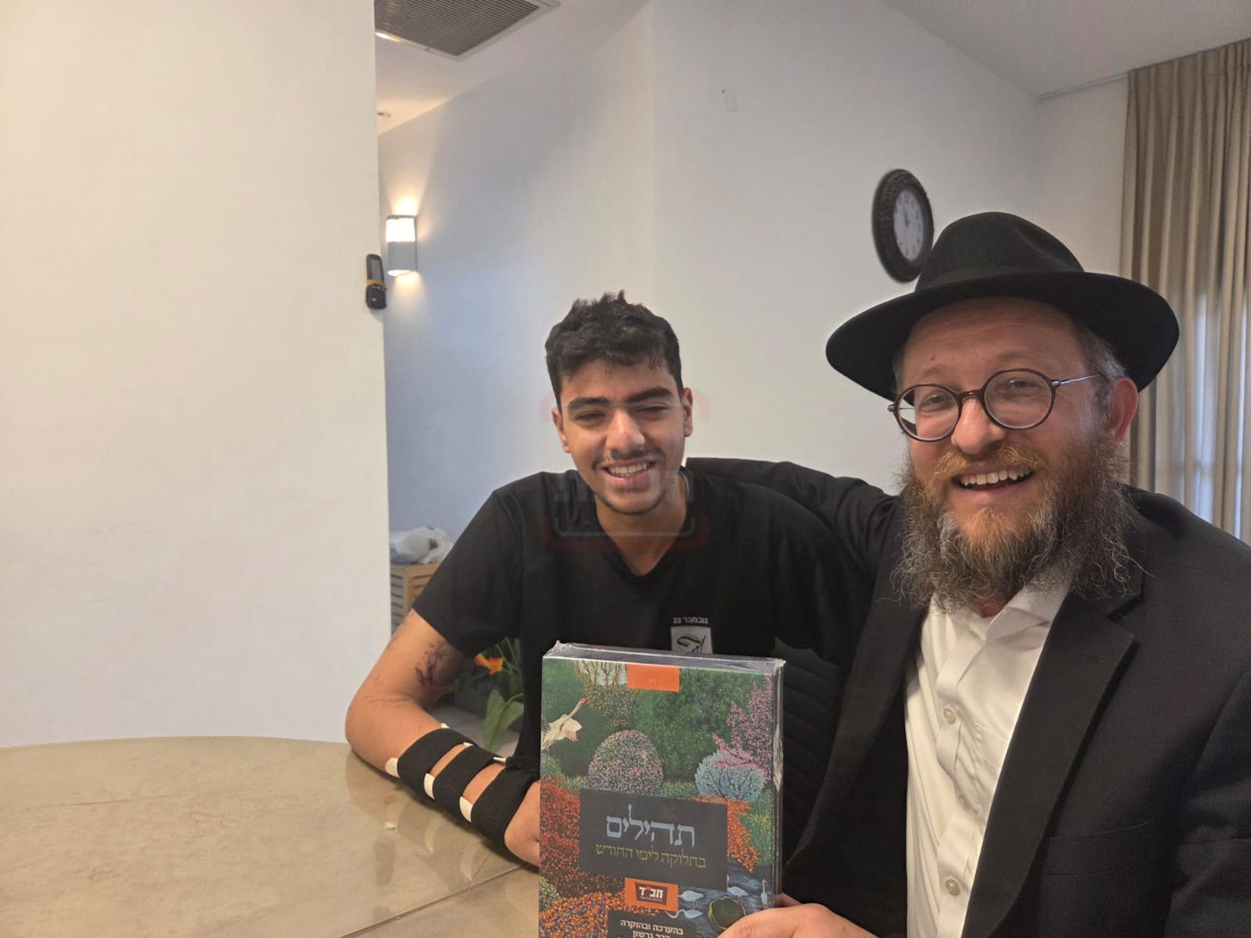 זופניק בכיכר | כל התמונות, הנייעס והחשיפות של בין הזמנים