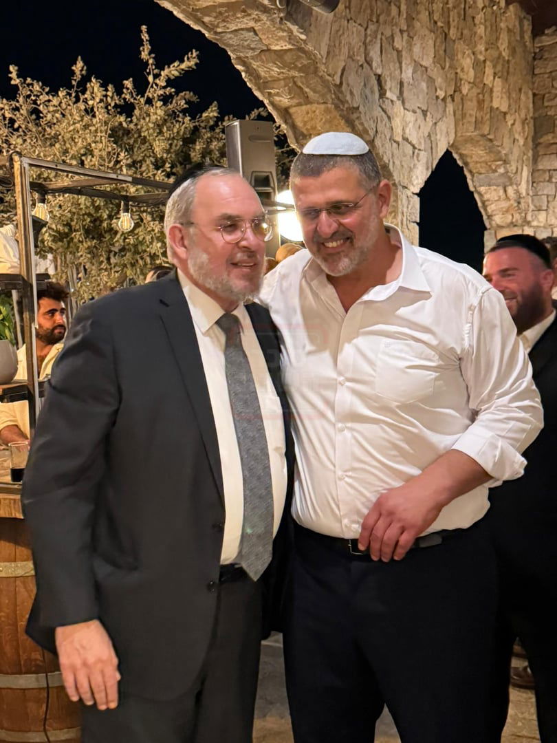 זופניק בכיכר | כל התמונות, הנייעס והחשיפות של בין הזמנים