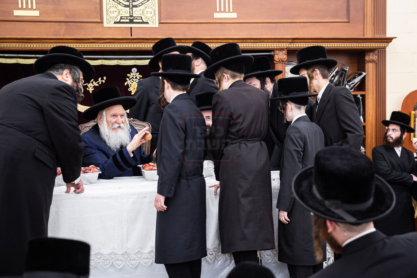 האדמו"ר מבאבוב בביקור במחנה שלווה בקאנטרי