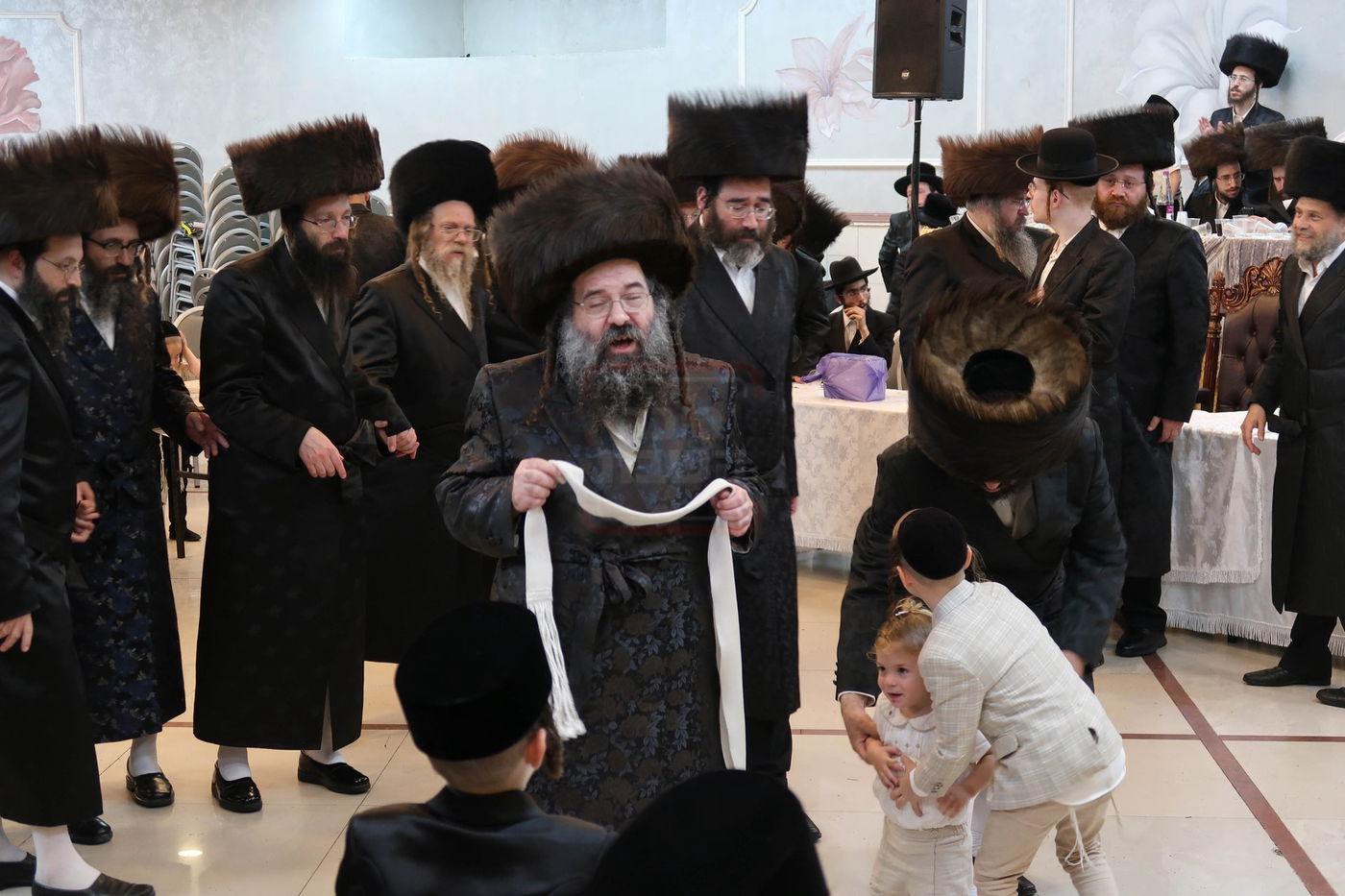 שמחת בית טשארנאביל - קרעטשניף סיגעט - טשערנאוויץ