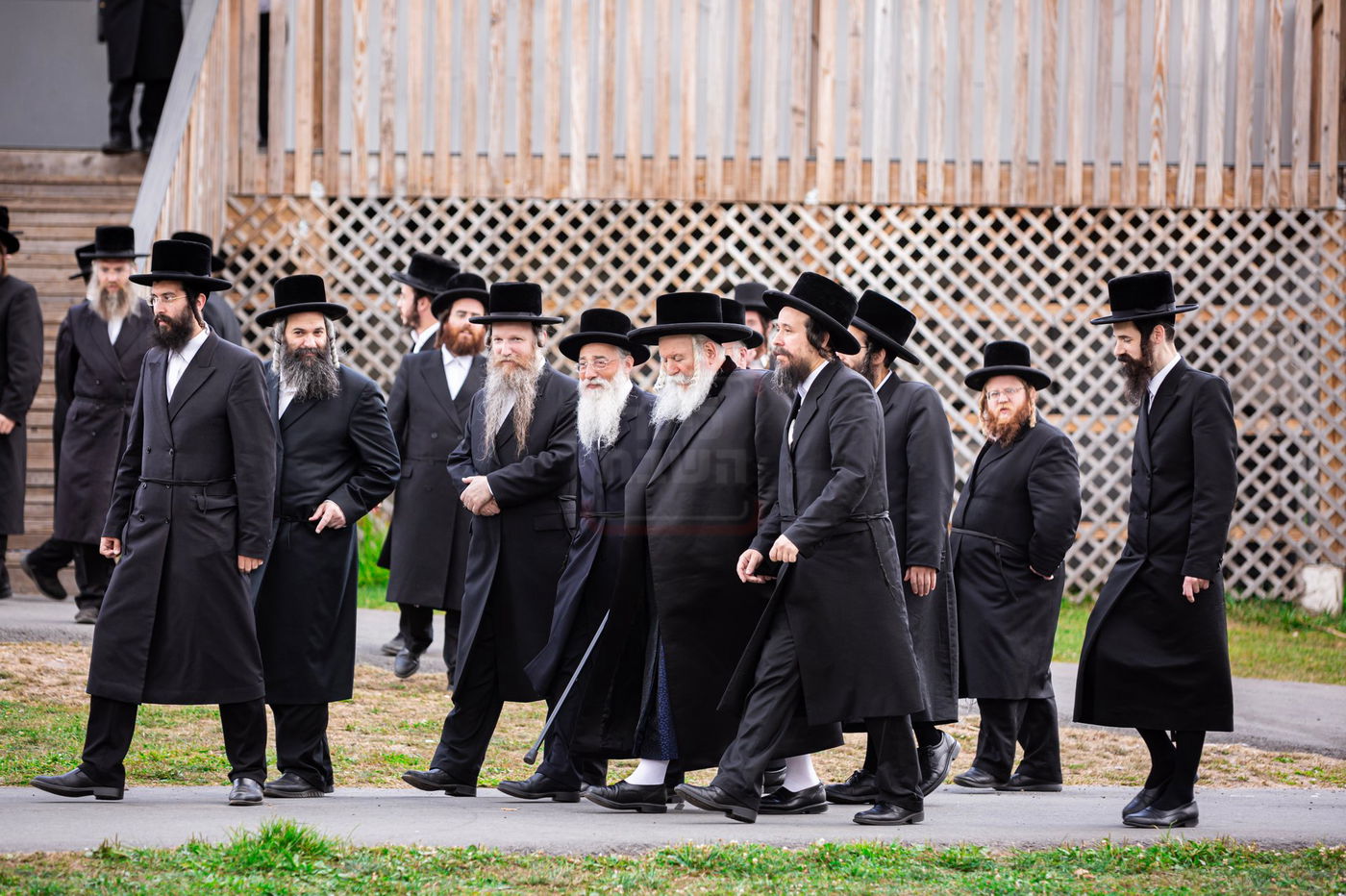 האדמו"ר מבאבוב בביקור במחנה שלווה בקאנטרי