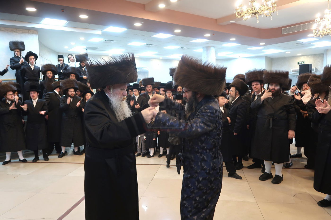 שמחת בית טשארנאביל - קרעטשניף סיגעט - טשערנאוויץ