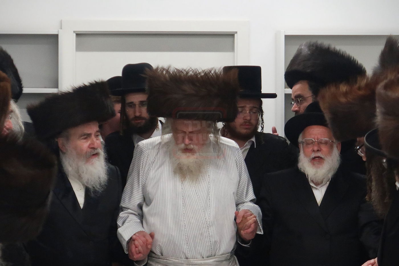 האדמו"ר ממבקשי אמונה במנוחה בדאבוס שבשווייץ