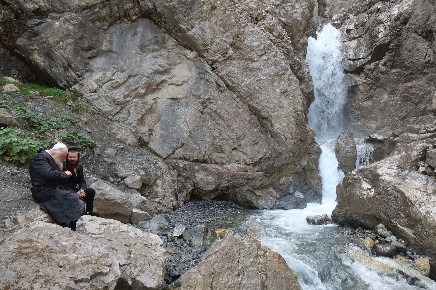 האדמו"ר ממבקשי אמונה במנוחה בדאבוס שבשווייץ