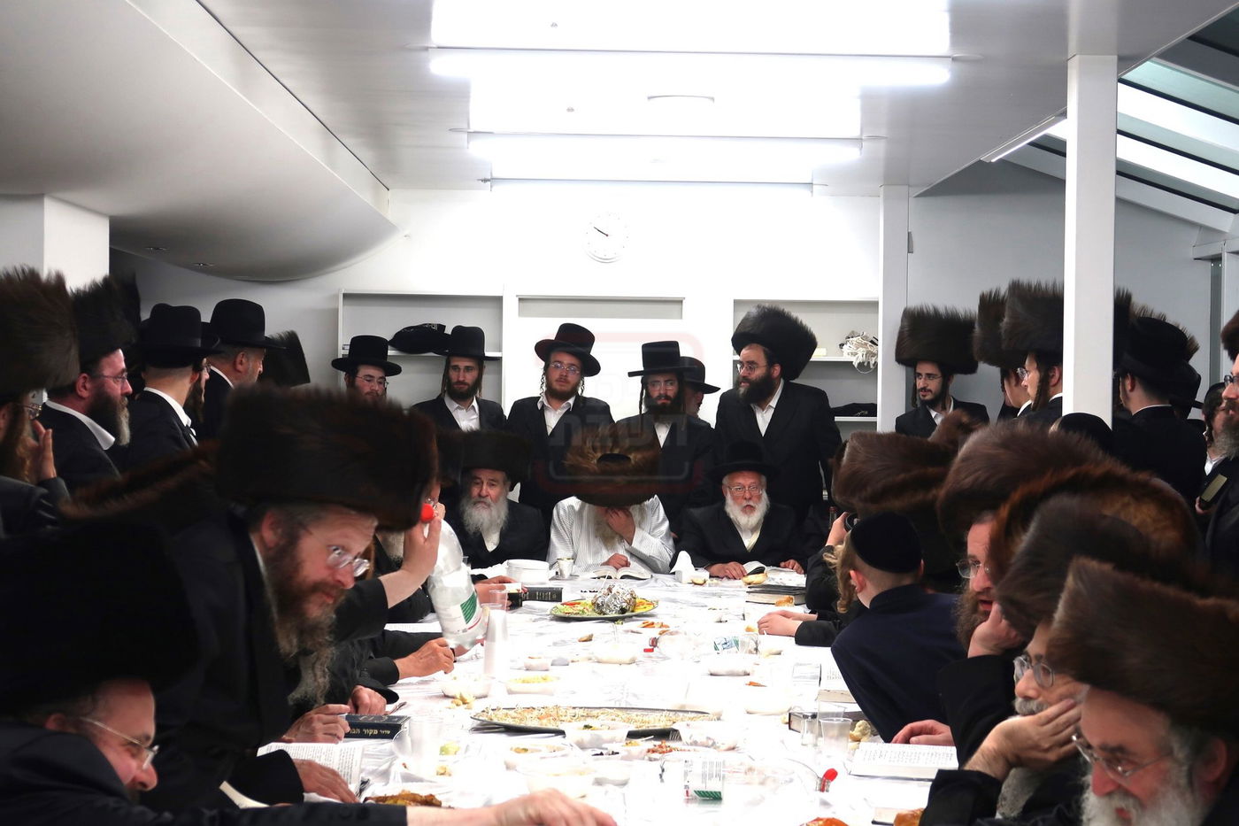 האדמו"ר ממבקשי אמונה במנוחה בדאבוס שבשווייץ