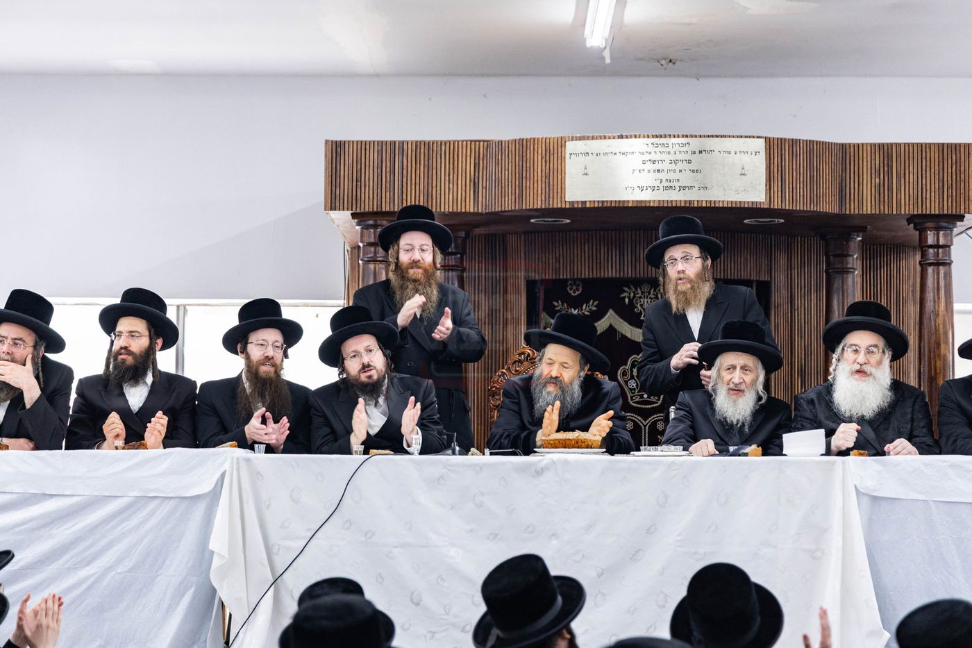 האדמו"ר מבאבוב 45 בביקור במחנה הקיץ של החסידות בקאנטרי