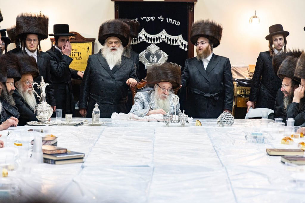 האדמו"ר מצאנז קלויזנבורג בקאנטרי