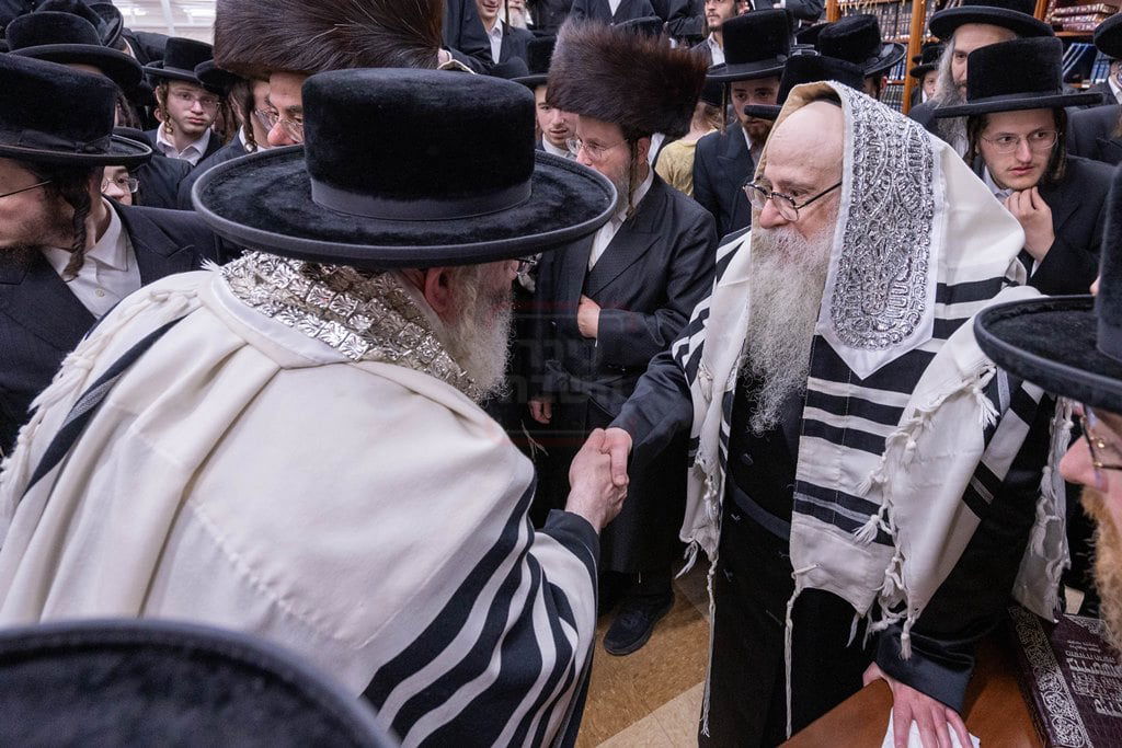 האדמו"ר מצאנז קלויזנבורג בקאנטרי