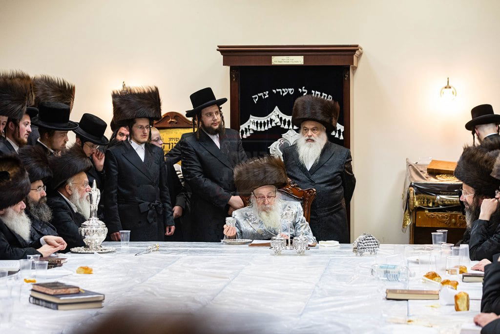 האדמו"ר מצאנז קלויזנבורג בקאנטרי