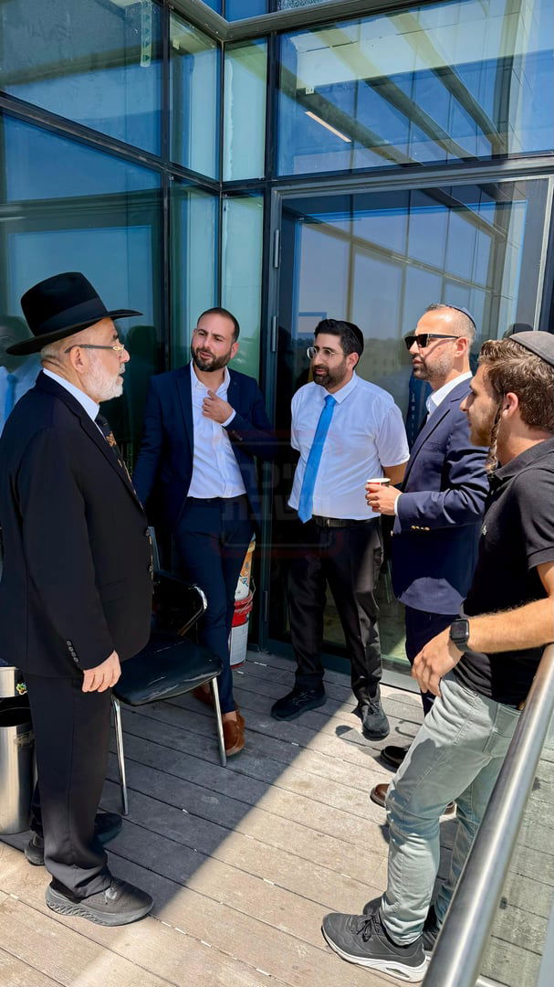 זופניק בכיכר | כל התמונות, הנייעס והחשיפות של בין הזמנים