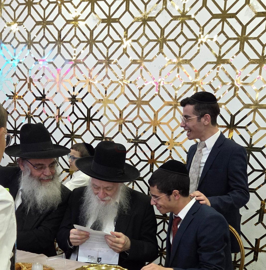 זופניק בכיכר | כל התמונות, הנייעס והחשיפות של בין הזמנים