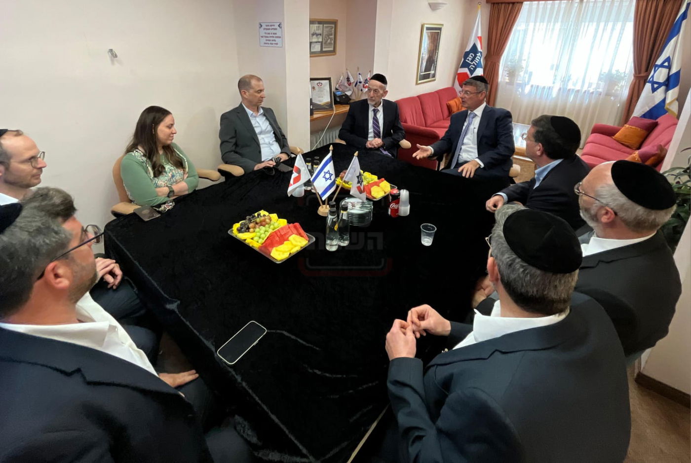 זופניק בכיכר | כל התמונות, הנייעס והחשיפות של בין הזמנים