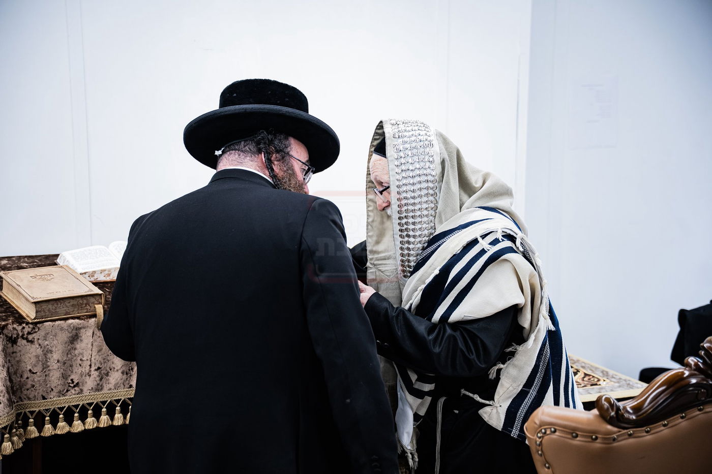 האדמו''ר מסערדאהעלי במחנה ישיבת סערדאהעלי במאנטיסעלאו 