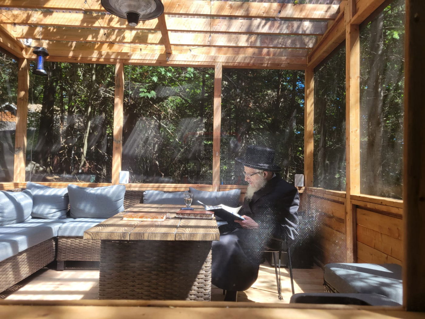 זופניק בכיכר | כל התמונות, הנייעס והחשיפות של בין הזמנים