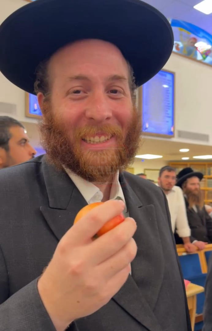 זופניק בכיכר | כל התמונות, הנייעס והחשיפות של בין הזמנים