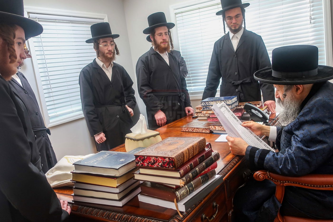 האדמו"ר מבאבוב 45 בימי הקיץ בהרי הקאנטרי