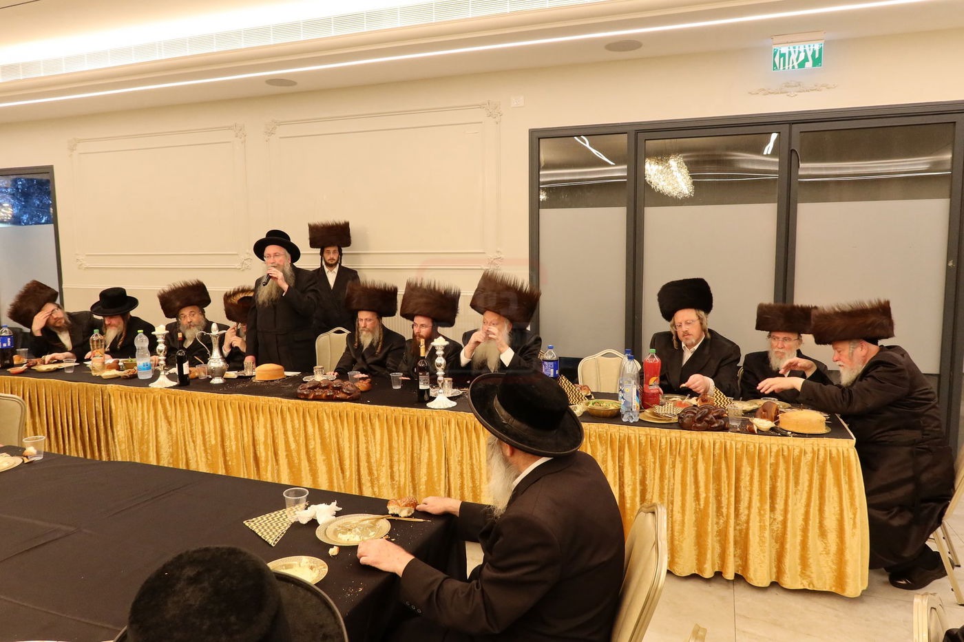 שמחת השבע ברכות בחצרות 'עטרת צבי' זידטשוב - ווערדאן 