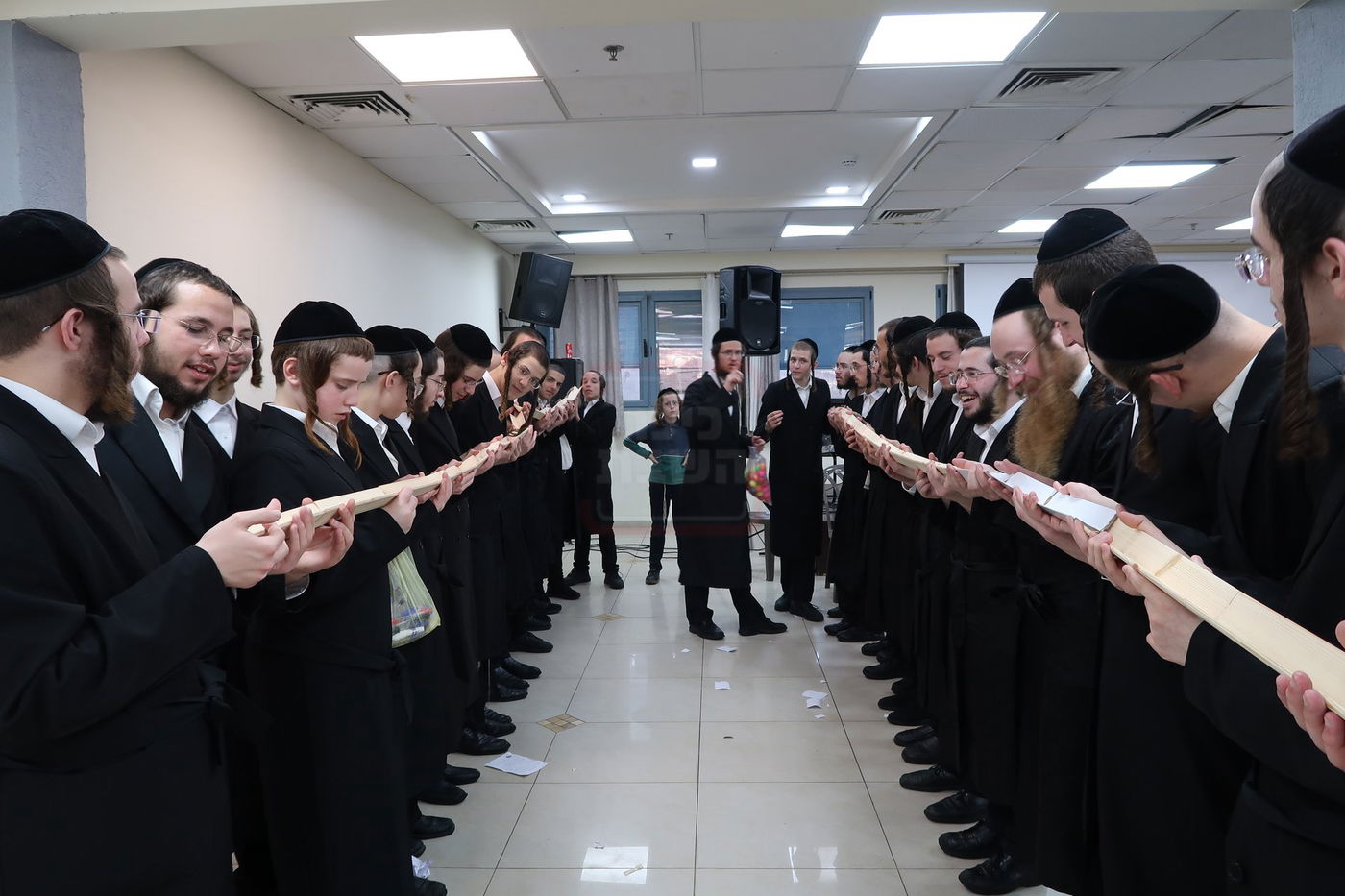 קעמפ לבחורי סאדיגורה