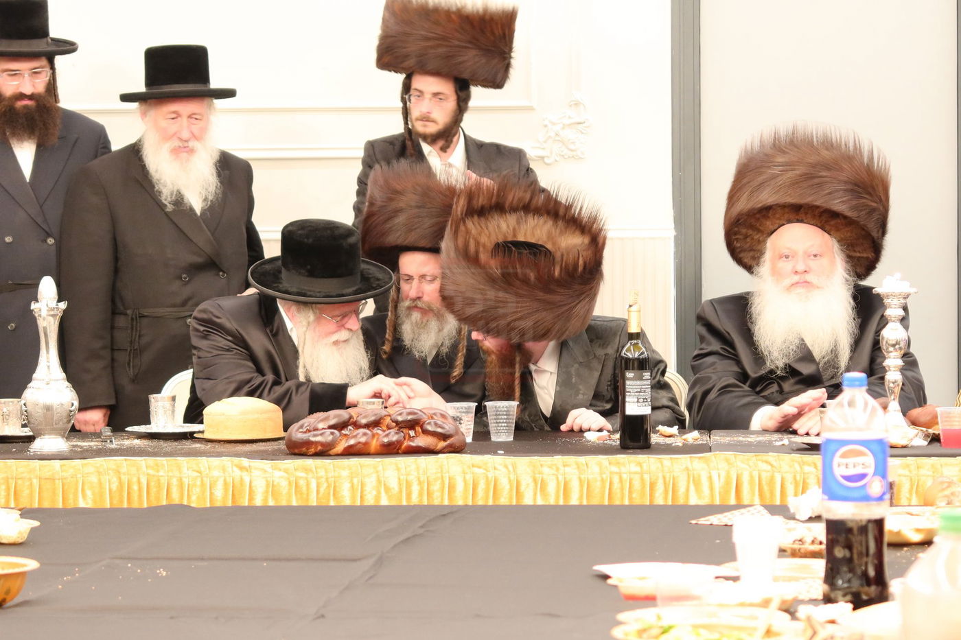 שמחת השבע ברכות בחצרות 'עטרת צבי' זידטשוב - ווערדאן 