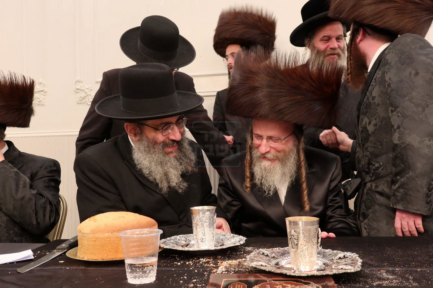 שמחת השבע ברכות בחצרות 'עטרת צבי' זידטשוב - ווערדאן 