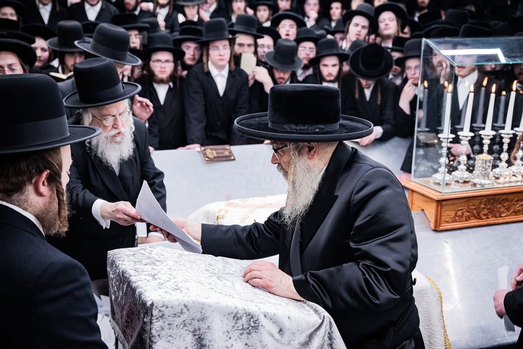 האדמו"ר מסאטמר בעליה לציון הק' של בעל ה'ויואל משה' ביום ההילולא