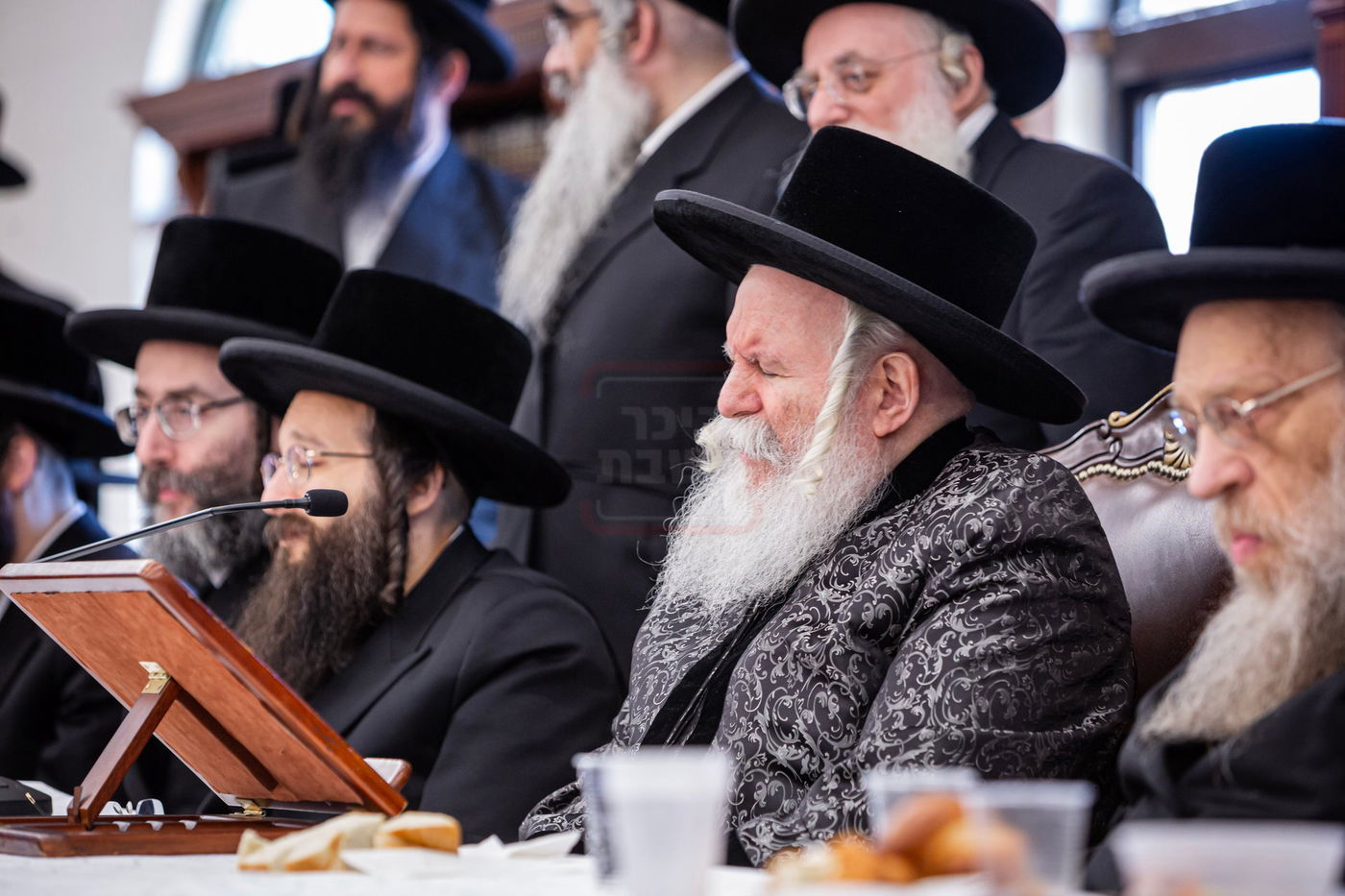 ראש חודש אלול בצל האדמו"ר מבאבוב