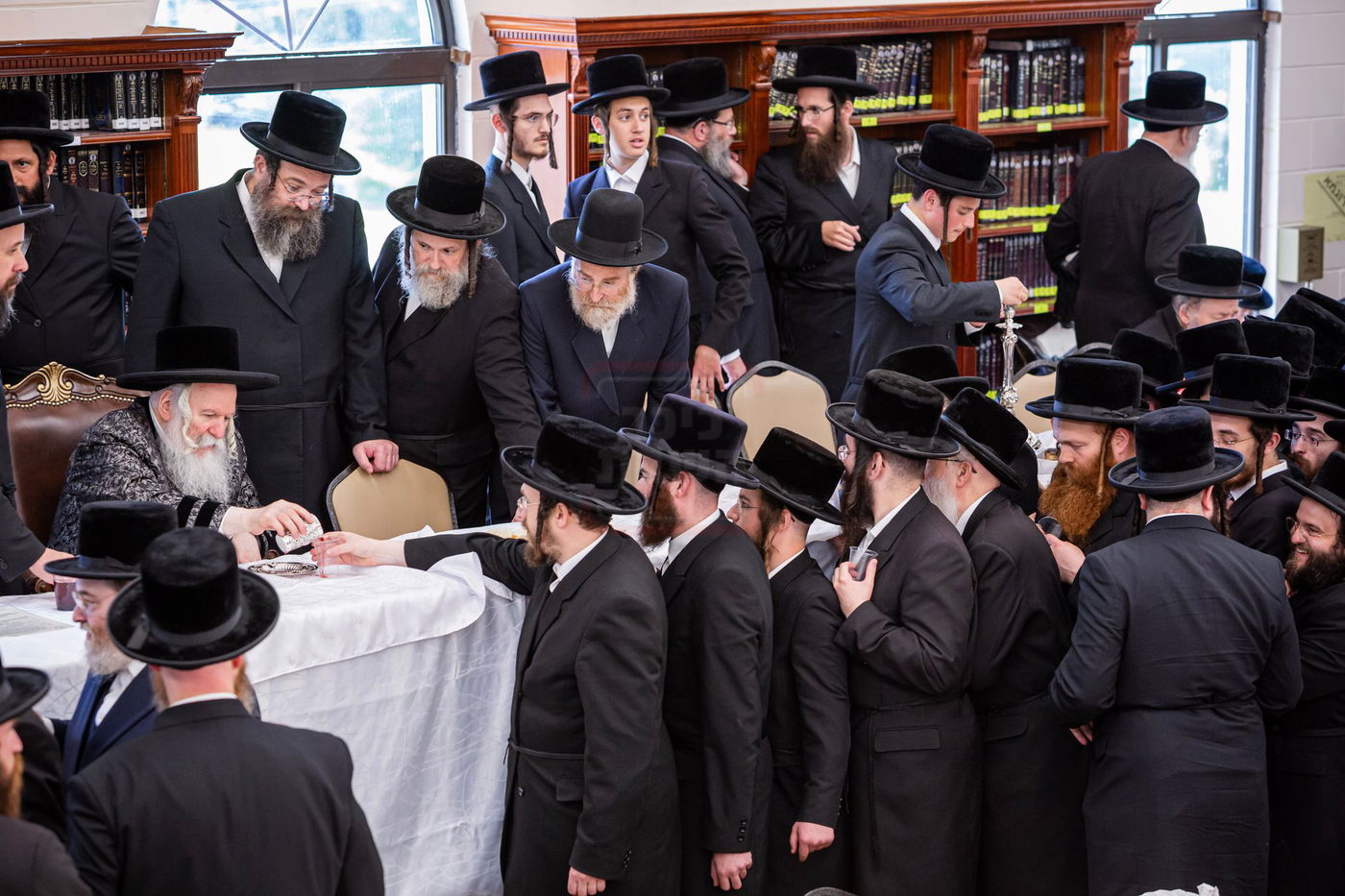 ראש חודש אלול בצל האדמו"ר מבאבוב