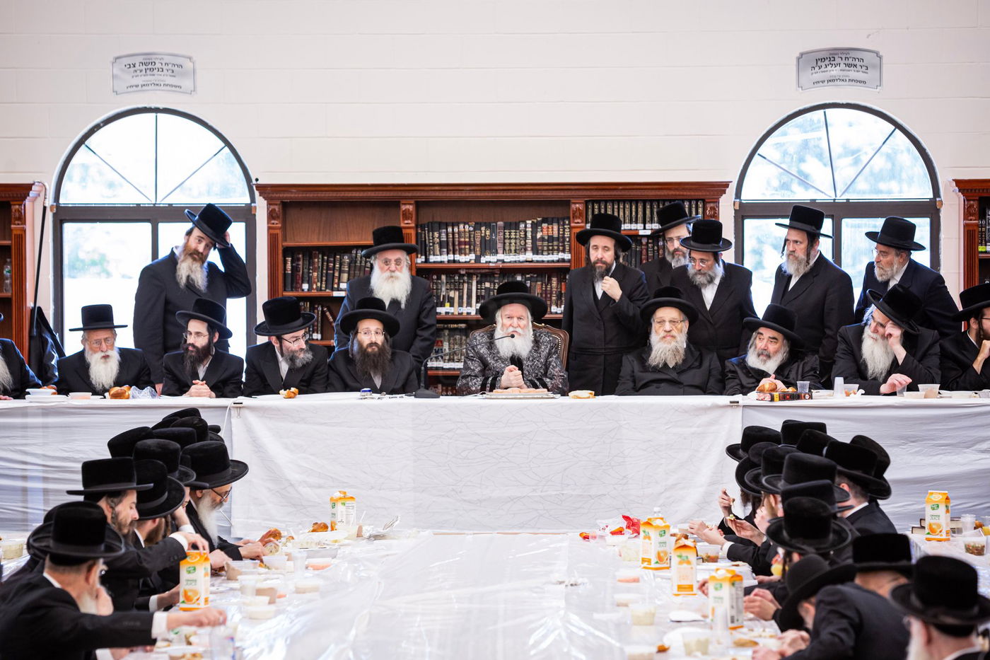 ראש חודש אלול בצל האדמו"ר מבאבוב