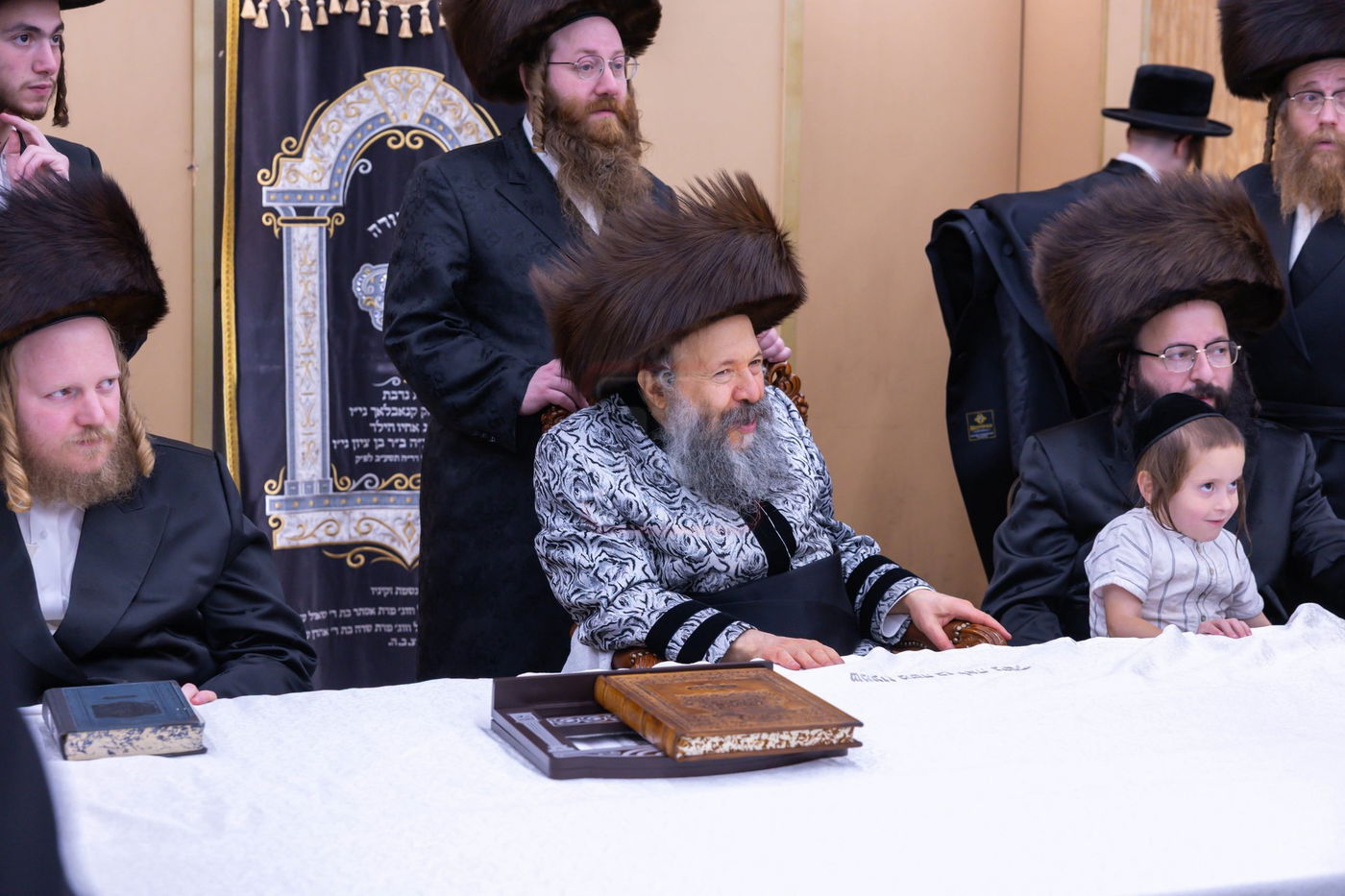 האדמו"ר מבאבוב 45 שב"ק מברכים חודש אלול בסוואן לעיק