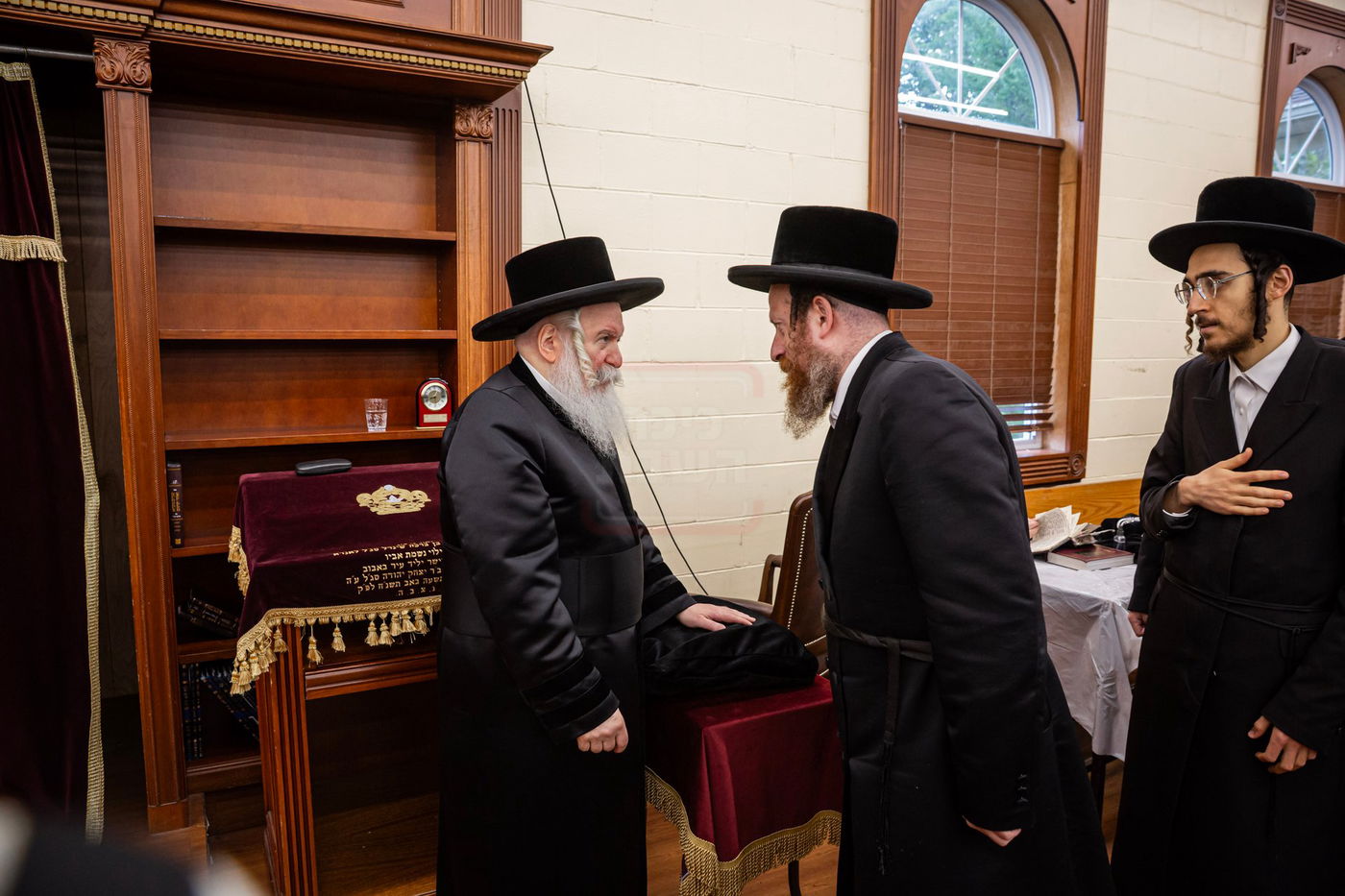 ראש חודש אלול בצל האדמו"ר מבאבוב