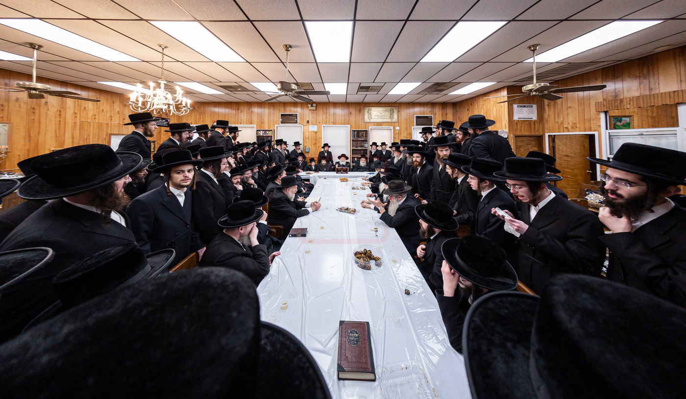 ראש חודש אלול בצל האדמו"ר מבאבוב