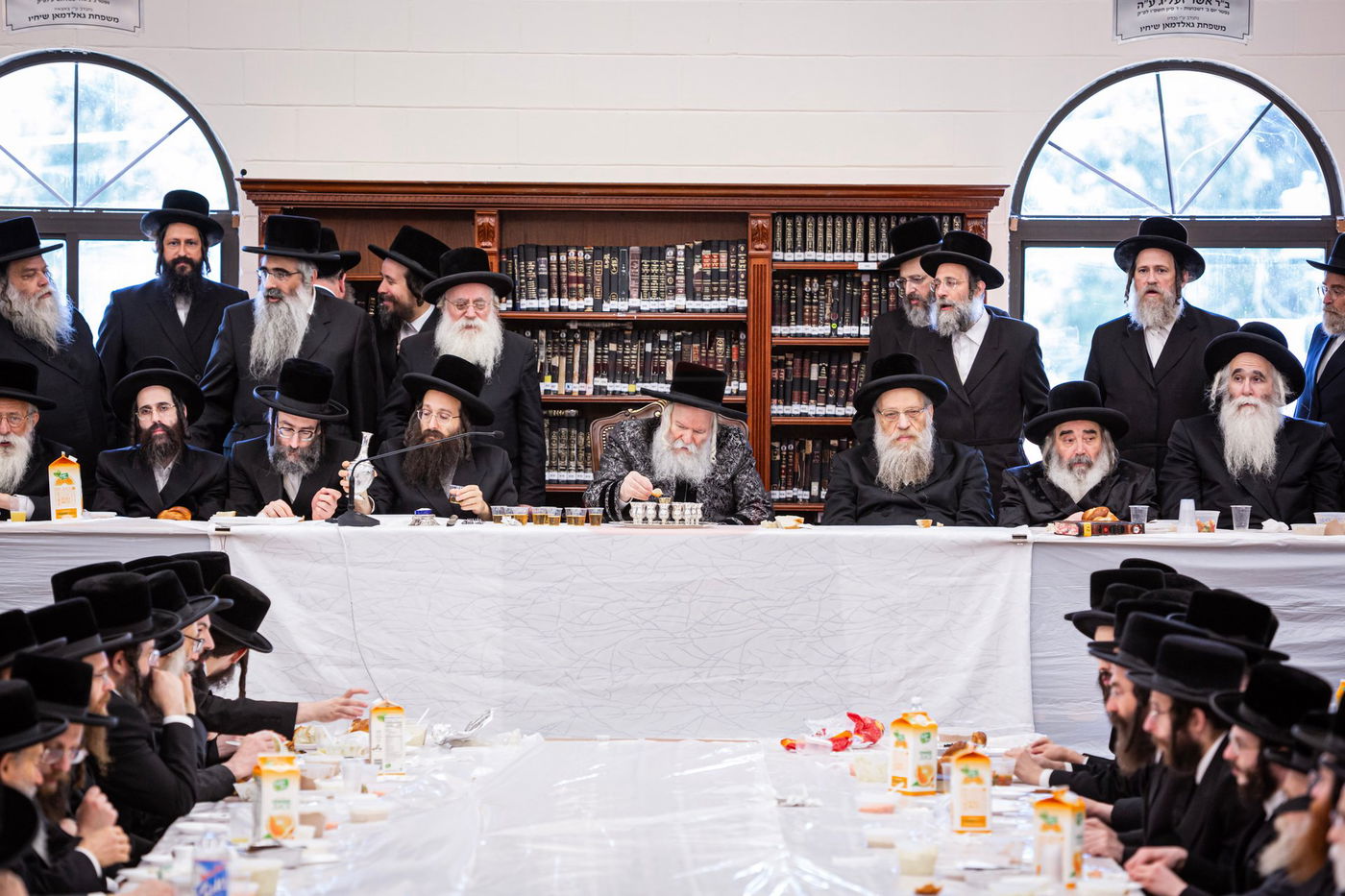 ראש חודש אלול בצל האדמו"ר מבאבוב