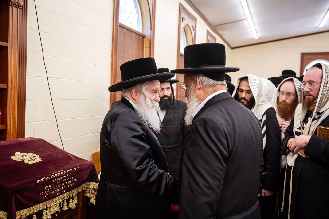 ראש חודש אלול בצל האדמו"ר מבאבוב