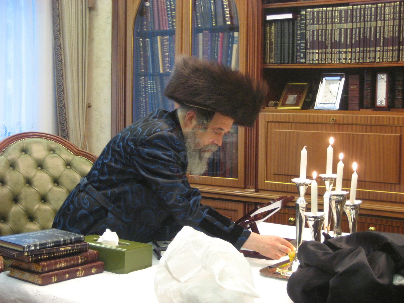 מראות חייו של האדמו"ר מקרעטשניף סיגעט זצ"ל