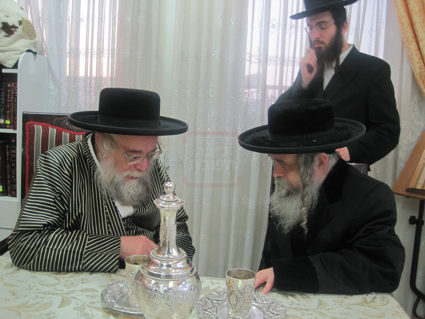 מראות חייו של האדמו"ר מקרעטשניף סיגעט זצ"ל