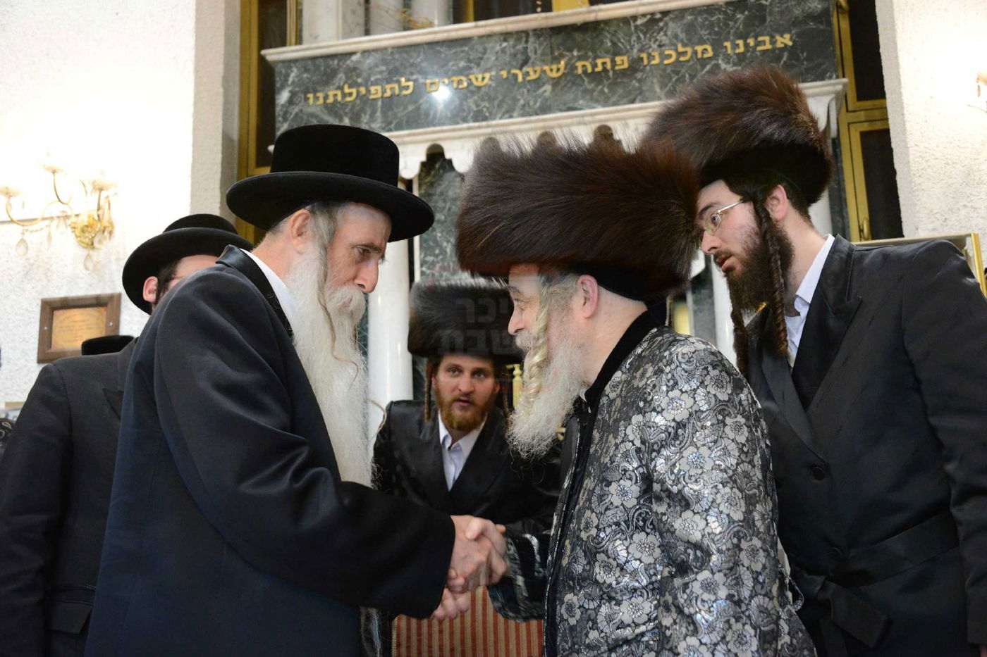 מראות חייו של האדמו"ר מקרעטשניף סיגעט זצ"ל