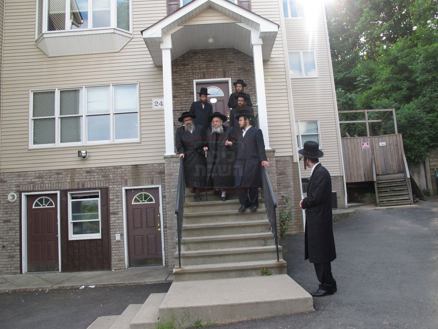 מראות חייו של האדמו"ר מקרעטשניף סיגעט זצ"ל