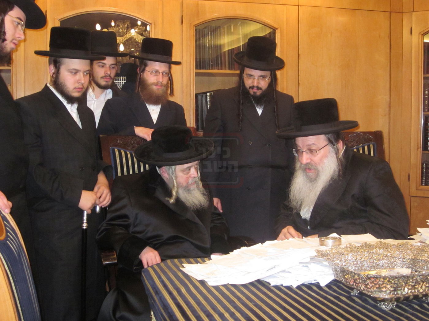 מראות חייו של האדמו"ר מקרעטשניף סיגעט זצ"ל