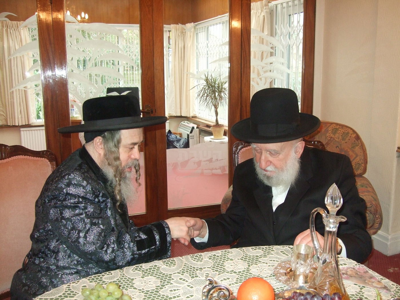 מראות חייו של האדמו"ר מקרעטשניף סיגעט זצ"ל