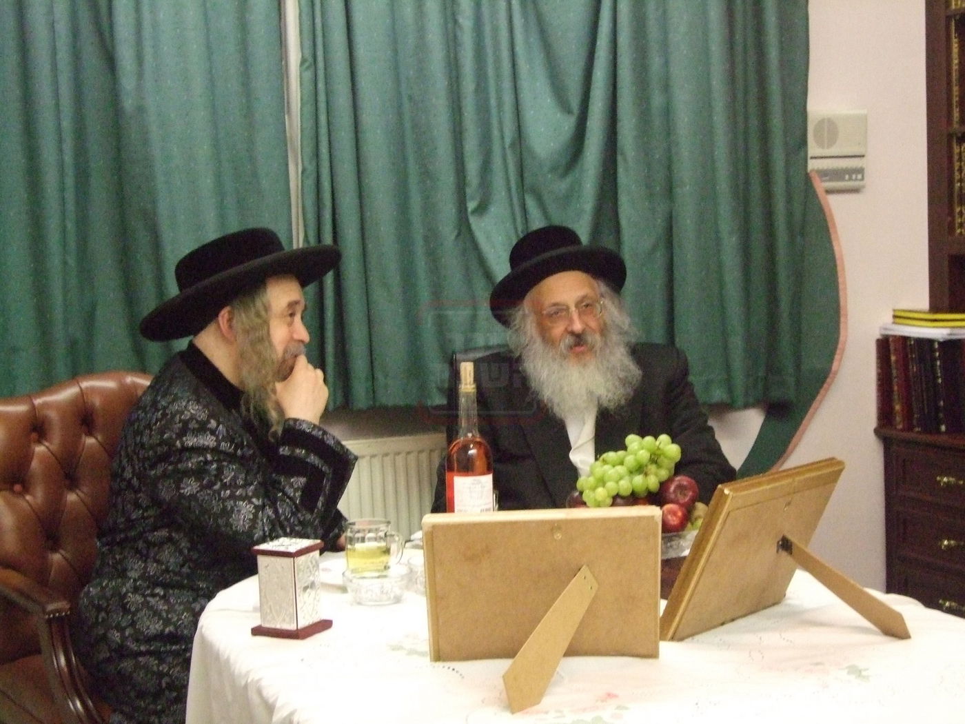 מראות חייו של האדמו"ר מקרעטשניף סיגעט זצ"ל