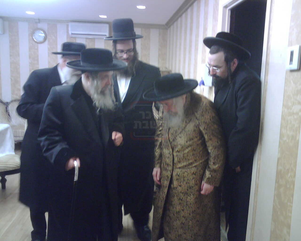 מראות חייו של האדמו"ר מקרעטשניף סיגעט זצ"ל