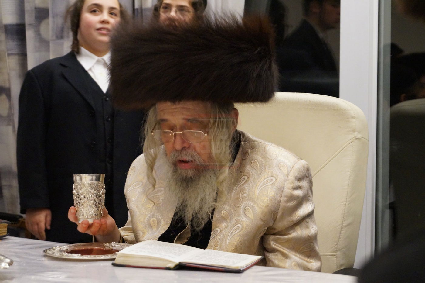 מראות חייו של האדמו"ר מקרעטשניף סיגעט זצ"ל