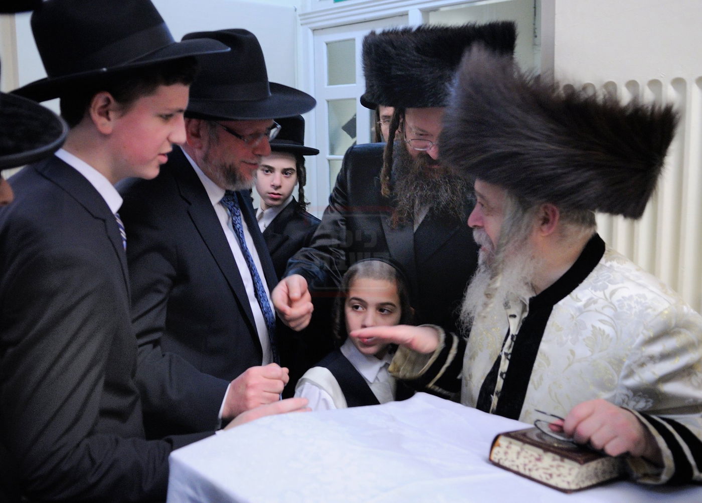 מראות חייו של האדמו"ר מקרעטשניף סיגעט זצ"ל