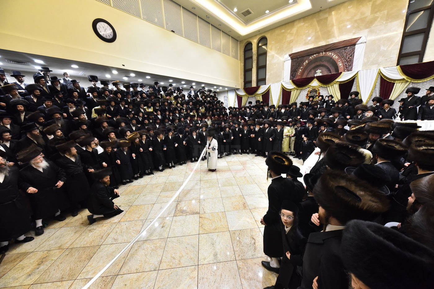 מראות חייו של האדמו"ר מקרעטשניף סיגעט זצ"ל