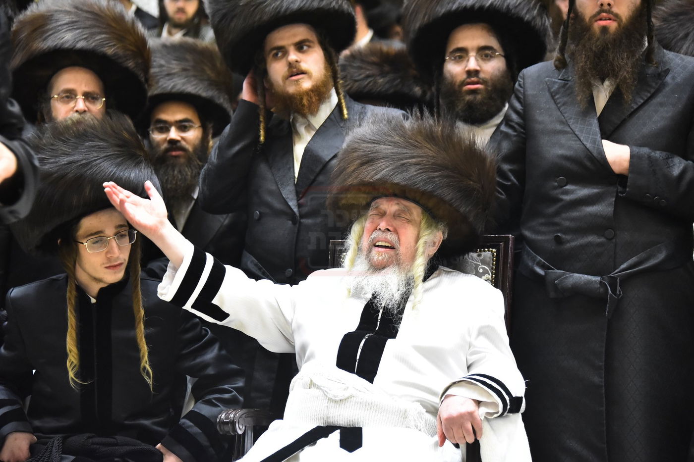 מראות חייו של האדמו"ר מקרעטשניף סיגעט זצ"ל