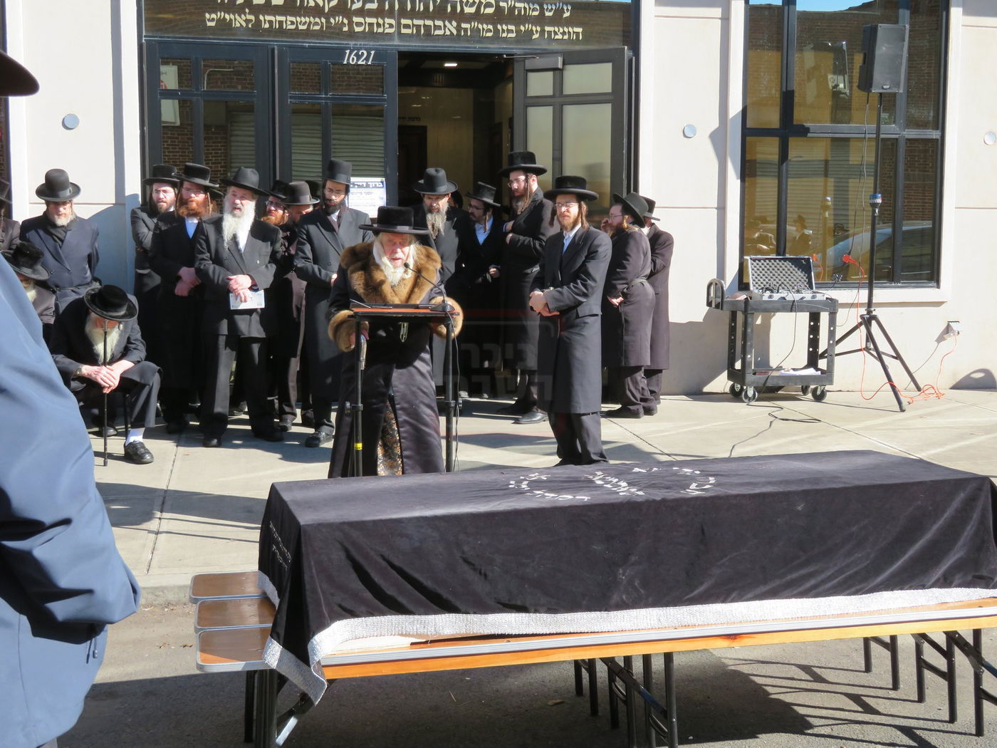 מראות חייו של האדמו"ר מקרעטשניף סיגעט זצ"ל